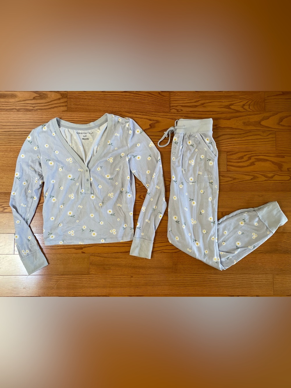 Aeropostale Light Blue Daisy Lounge/Pajama Set